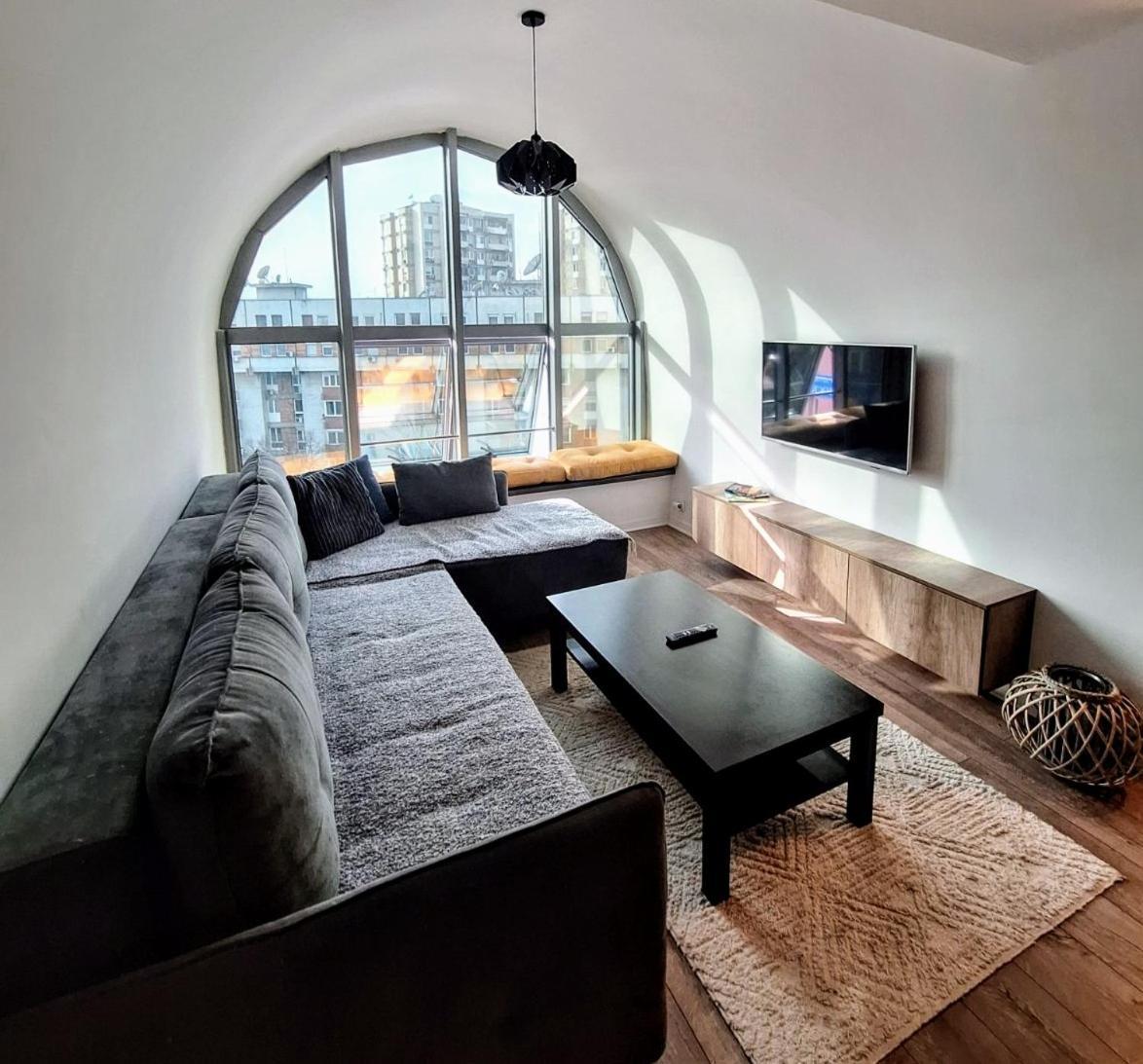 Skopje City Centar Apartment Near Marriott Esterno foto